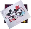 Simba Disney 100 Éves Jubileumi Mickey és Minnie Egér Gyűjtői Plüss Szett sorszámozott tanúsítvánnyal (33 cm)