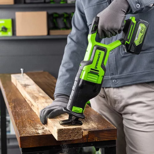 Greenworks GD24RS 24V szénkefe nélküli akkumulátoros orrfűrész (Akku és töltő nélkül)